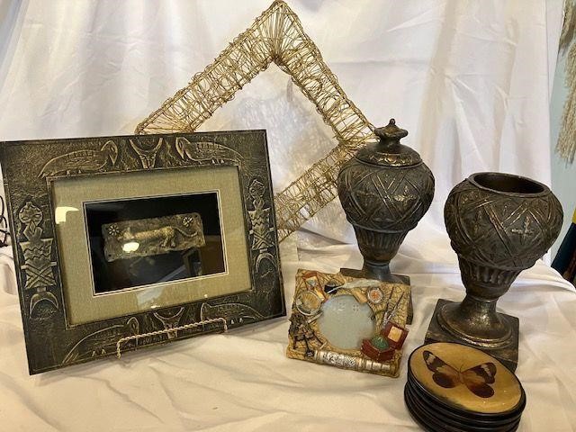 Safari and Other Home Decor Lot (11)