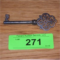 VINTAGE LOS CASTILLO STERLING SKELETON KEY PIN >>>