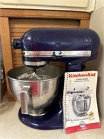 KITCHEN AID ULTRA POWER MIXER WITH ATTACHMENTS,