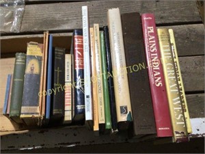 Lot 19 vintage books and coffee table books of