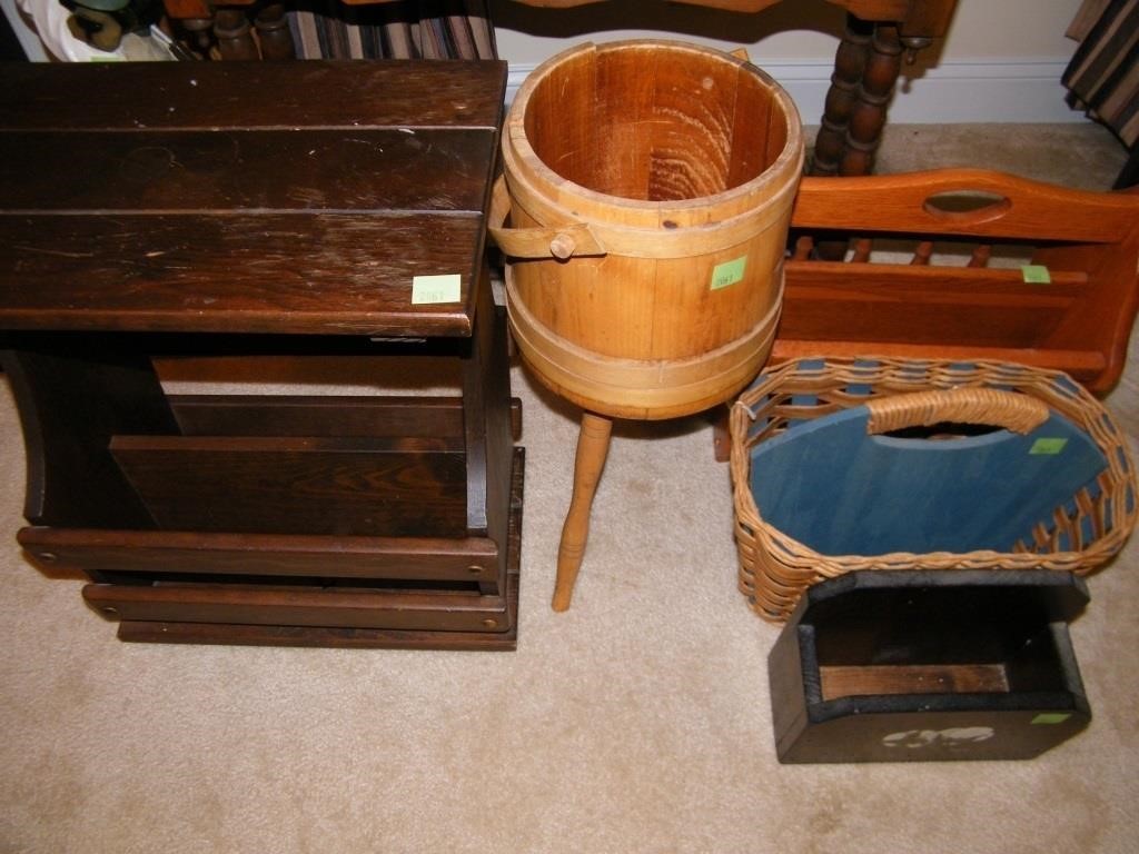 4 WOOD MAGAZINE RACKS & WOOD PLANTER ON LEGS