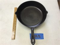 #8 CAST IRON FRYER PAN