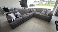 SECTIONAL SOFA W/ FULL FOLDING BED