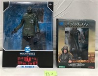 11 - BATMAN RIDDLER & GREEN ARROW FIGURES (B1)