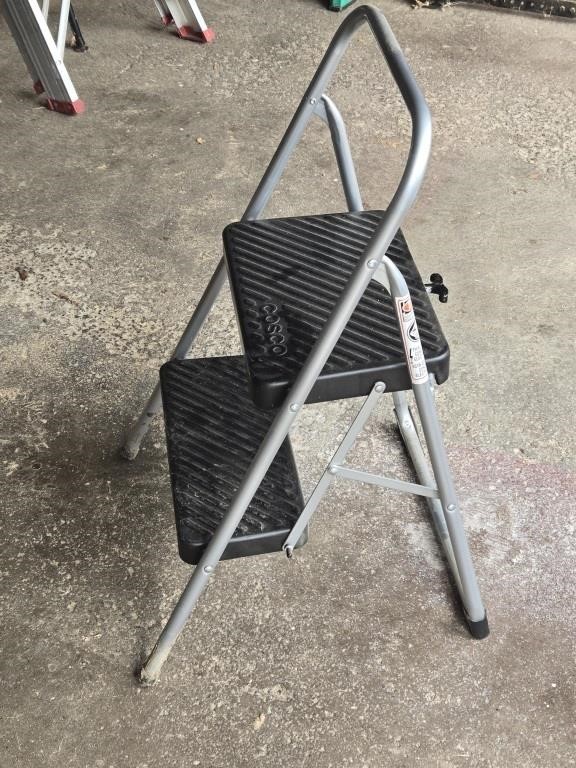 COSCO folding step stool