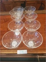 9 plastic Fish bowl cups