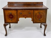 Dressing table - lowboy, Queen Anne style,