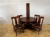 Oak 5 Pc. Table & Chair Set