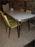 Chrome Leg Kitchen Table w/ 4 Chairs & Leaf