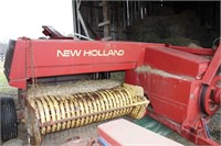 New Holland 315 SquareBaler w/ New Holland Thrower