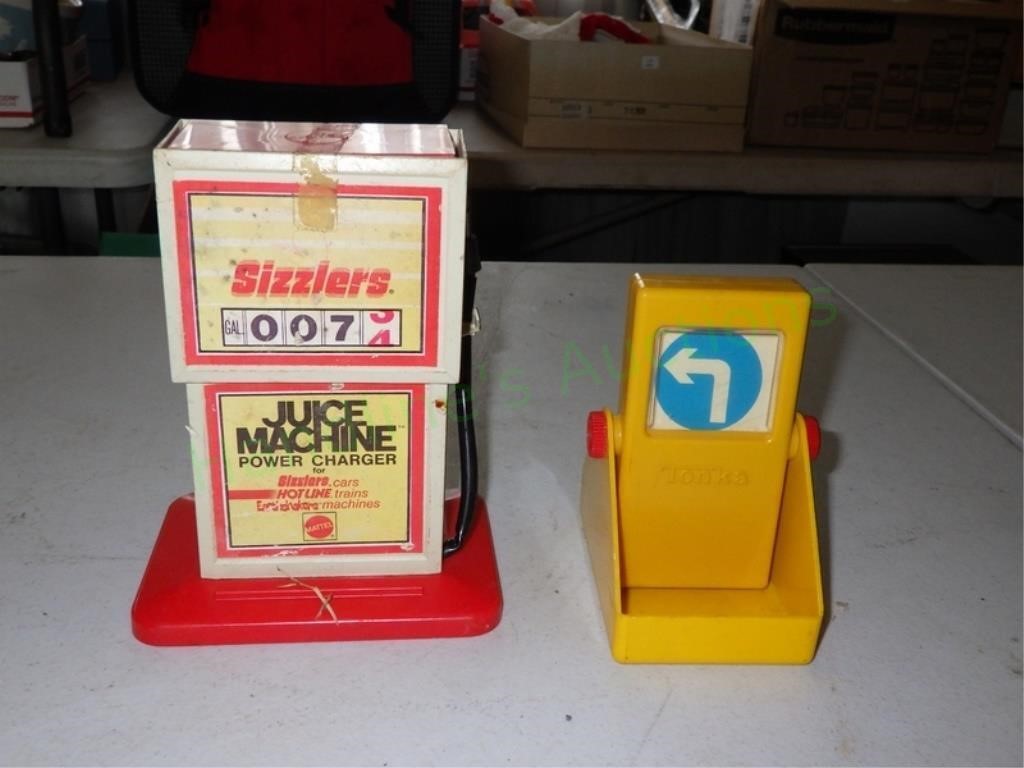 Sizzler Juice Machine & Tonka Road Const. Sign