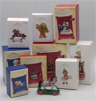 (DD) Hallmark Keepsake Ornaments. 5 inch Largest