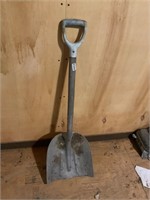 Working tool – aluminum scoop shovel