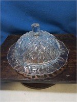 Round pattern glass butter dish with lid