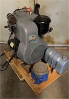 Wisconsin Air Cooled Engine on Stand