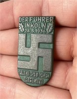WW2 German Der Fuhrer In Koln Tinnie Badge