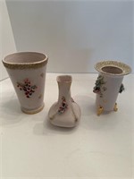 3 Lefton vases
