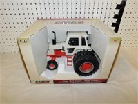 1:16 SCALE- ERTL Case 1370 tractor