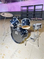 Percussion Plus Starter Drum Set