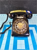Vintage rotary dial desktop phone