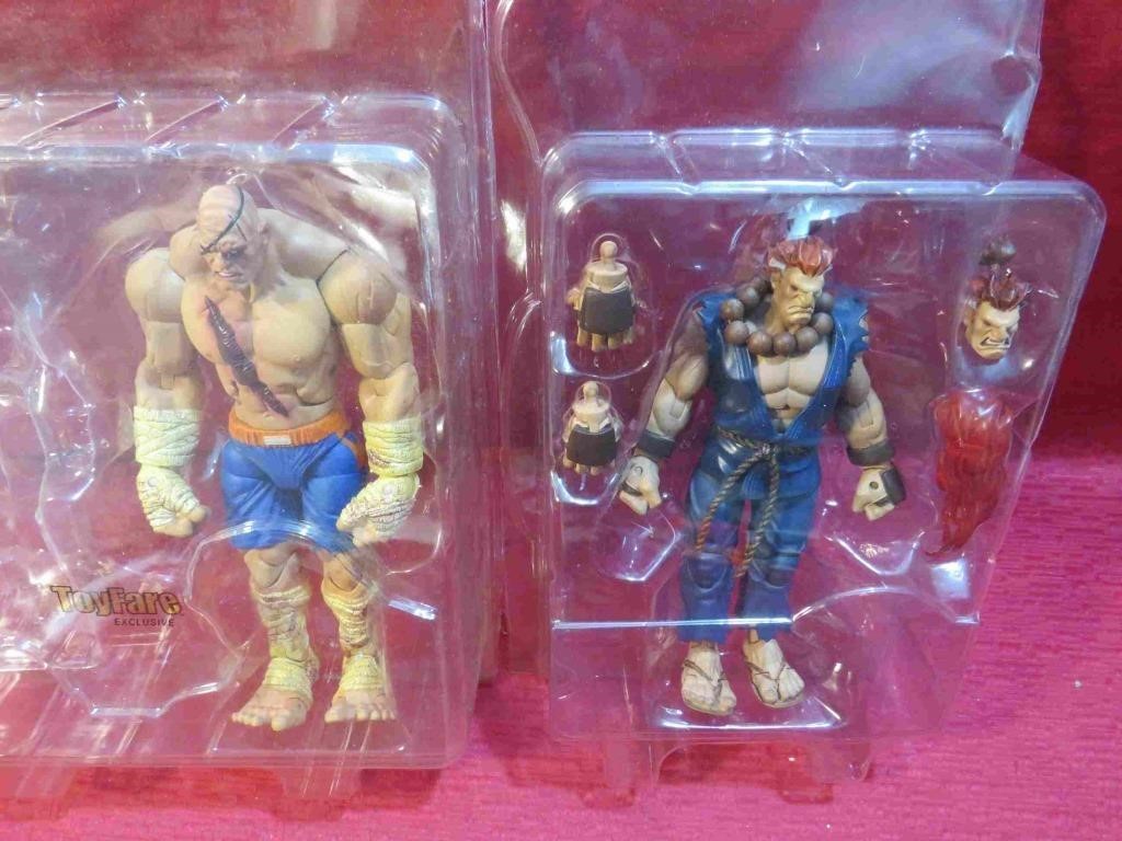 Street Fighter Lot 2 Action Figures Sagot & Akuma