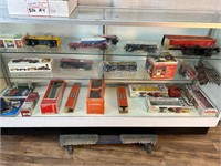 Model Train Cars, Tracks, Books Mostly Lionel