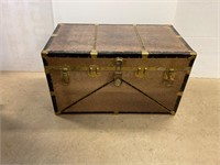 Steamer Trunk with keys