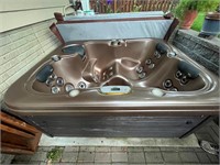 2010 MAAX 351 Spa Hot Tub (PRICE DROP)