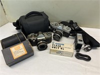 Canon TL - QL, & Hanimex Praktica noval B. Cameras