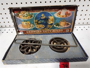 Vtg Griswold Patty Molds in box