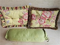 (Set of 3) Decorative Pillows