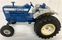 1/8 Ford 8600 Tractor