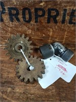 Speedometer Drive Gears and Fitting