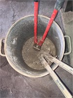 2 handled galvanized bucket