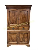 European Oak Linen Press