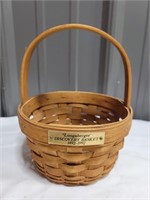Signed small 1992 longaberger discovery basket