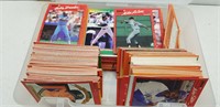 LARGE LOT OF 1989 MLB TRADING CARDS