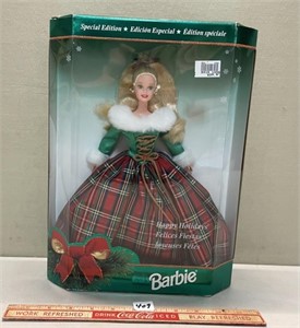 SPECIAL EDITION HAPPY HOLIDAYS BARBIE UNOPENED