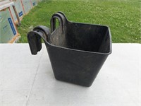 Black Little Giant Over the Fence Bucket