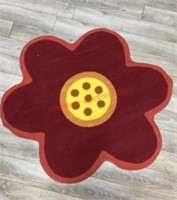 39” flower shaped rug