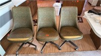 3 KITCHEN CHAIRS ON CASTORS