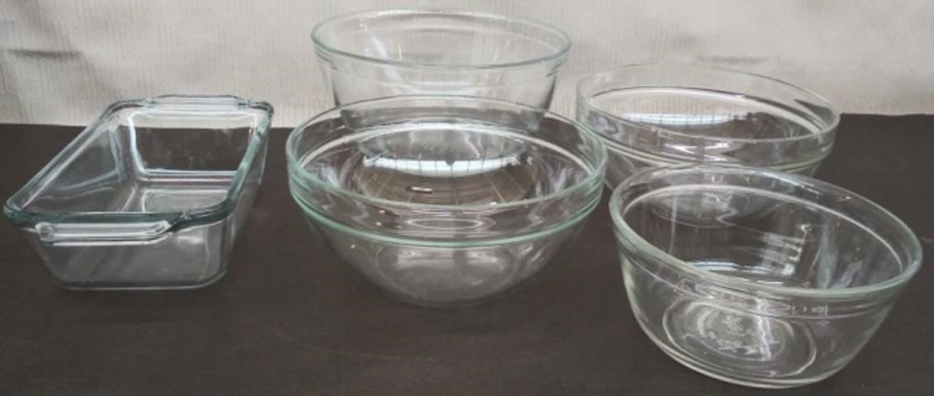 Box Glassware- 3 Pieces Anchor Hocking, 2 Bowls