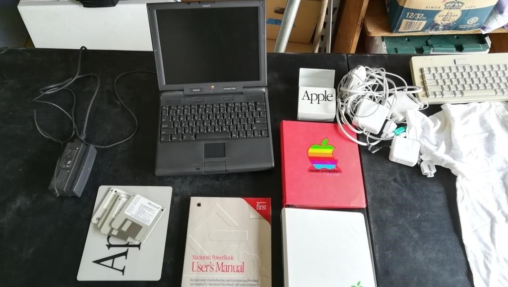 Apple Mac Lot, Powerbook 3400c