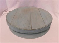 Primitive round wooden storage box, 15" diam. -