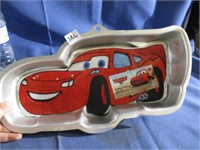 lighting mcqueen cake pan.