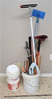 Pails w Household/Yard Tools