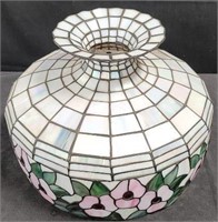 Leaded glass Tiffany style lamp shade approx 12"