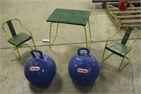 (2) Little Tikes Bounce Balls, Children's Table &