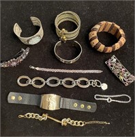 BRACELETS AND BARRETTES