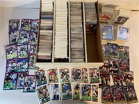 APPROX. 2,800 ASSORTED FOOTBALL CARDS